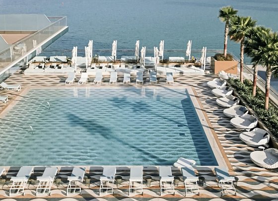 Fairmont Doha - Fairmont Gold Pool