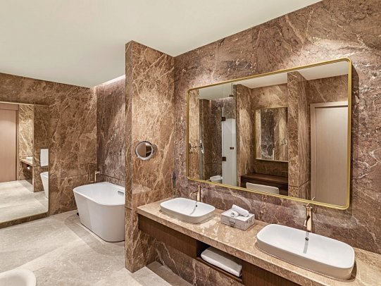 Rixos Premium Qetaifan Island North - Beispiel Bad Two Bedroom Waterfront Chalet (Zimmercodierung VSM)