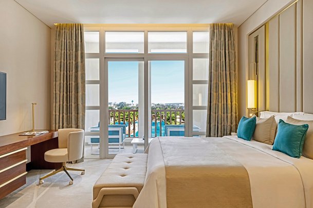 Al Messila, a Luxury Collection Resort & Spa, Doha - Wohnbeispiel Deluxe Pool View (Zimmercodierung UD2)
