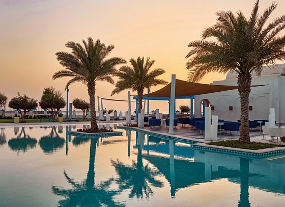 Hilton Salwa Beach Resort & Villas