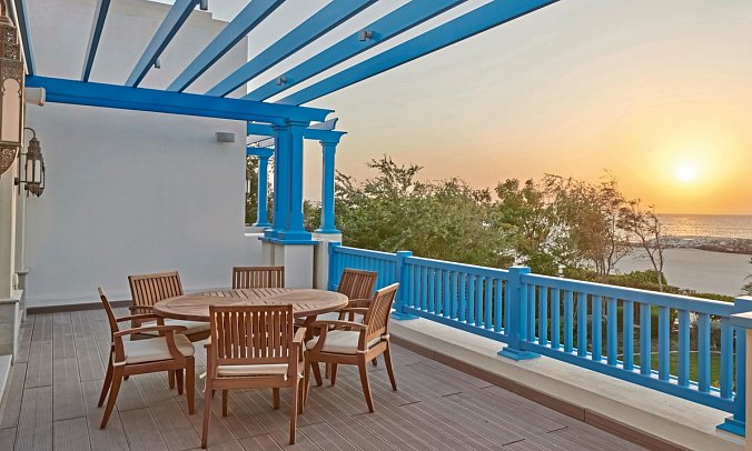 Hilton Salwa Beach Resort & Villas - Wohnbeispiel Four Bedroom Beach Villa with Pool (Zimmercodierung VB4)