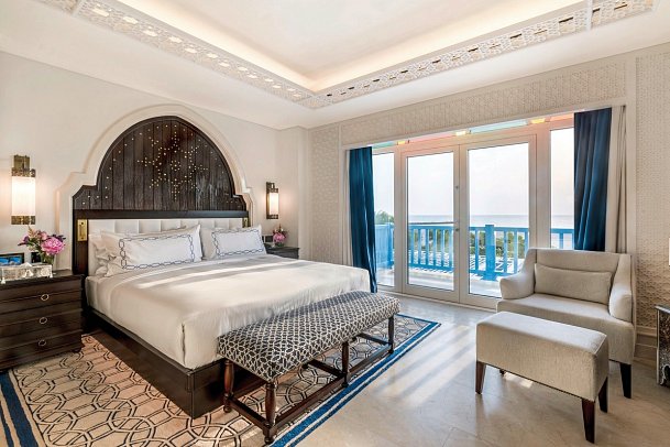 Hilton Salwa Beach Resort & Villas - Wohnbeispiel Three Bedroom Beach Villa with Pool (Zimmercodierung VB3)