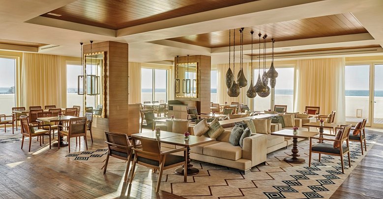 Hilton Salwa Beach Resort & Villas