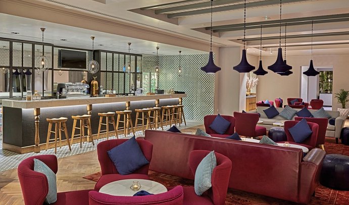 Hilton Salwa Beach Resort & Villas