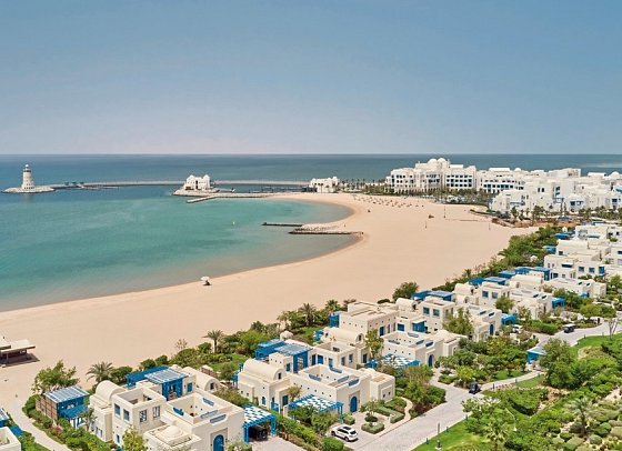 Hilton Salwa Beach Resort & Villas