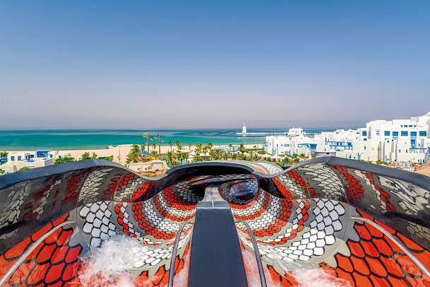 Hilton Salwa Beach Resort & Villas