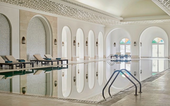 Hilton Salwa Beach Resort & Villas