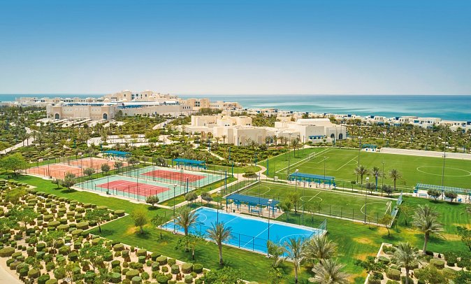 Hilton Salwa Beach Resort & Villas