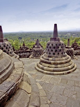 Klassische Höhepunkte Javas (Privatreise, ab/bis Südbali) - Borobodur