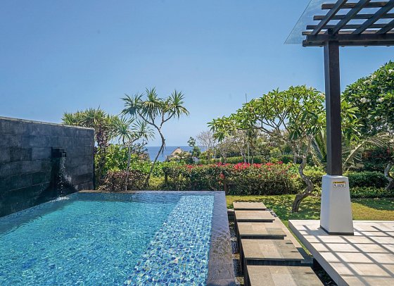 Samabe Bali Suites & Villas - Beispiel Außenbereich 1 Bedroom Ocean Pool Villa (Zimmercodierung VBO)