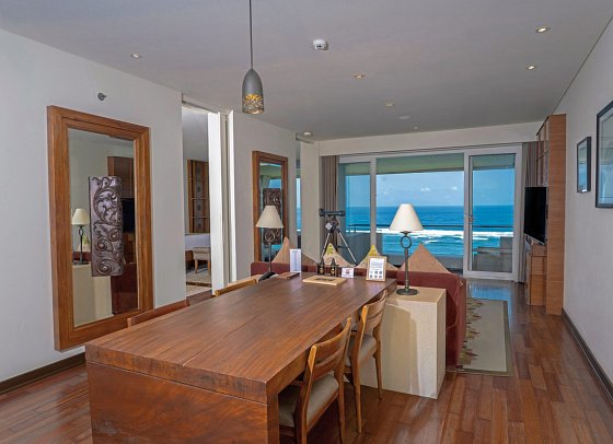 Samabe Bali Suites & Villas - Wohnbeispiel Ocean Front Suite (Zimmercodierung WBO)