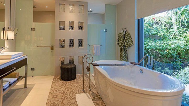 Samabe Bali Suites & Villas - Beispiel Bad 1 Bedroom Ocean Pool Villa (Zimmercodierungen VBO & VBR)
