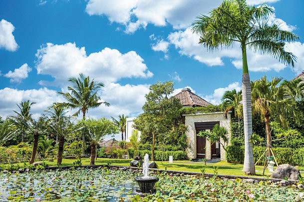 Samabe Bali Suites & Villas - Eingangsbereich Villa (Zimmercodierungen VBO & WB2)