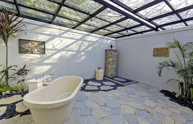 Plataran Menjangan Resort & Spa - Beispiel Bad Two Bedroom Forest Villa (Zimmercodierung VB2)