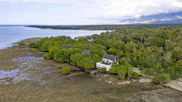 Plataran Menjangan Resort & Spa - Beispiel Aussenansicht Ocean Front Mangrove Villa (Zimmercodierung VBO)