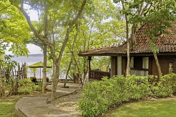 Plataran Menjangan Resort & Spa - Beispiel Aussenansicht Ocean Front Pool Villa (Zimmercodierung VBR)