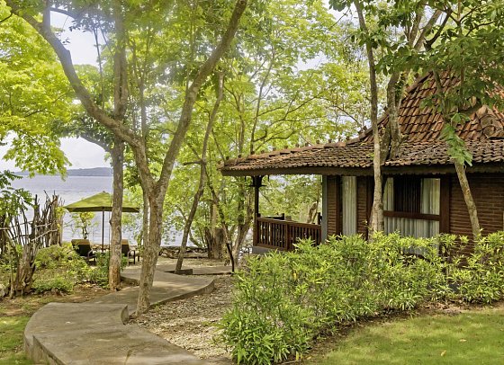 Plataran Menjangan Resort & Spa - Beispiel Aussenansicht Ocean Front Pool Villa (Zimmercodierung VBR)