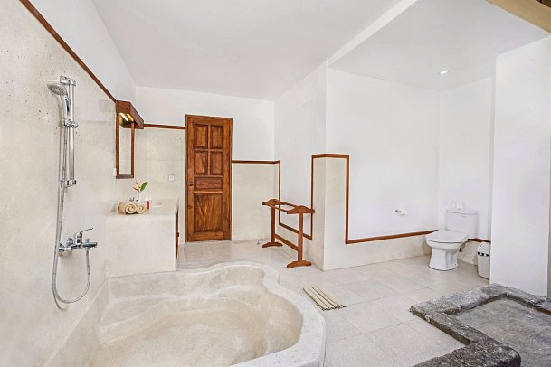 Puri Mesari - Beispiel Bad Superior (Zimmercodierung US2)