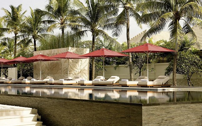 The Royal Santrian Luxury Beach Villas