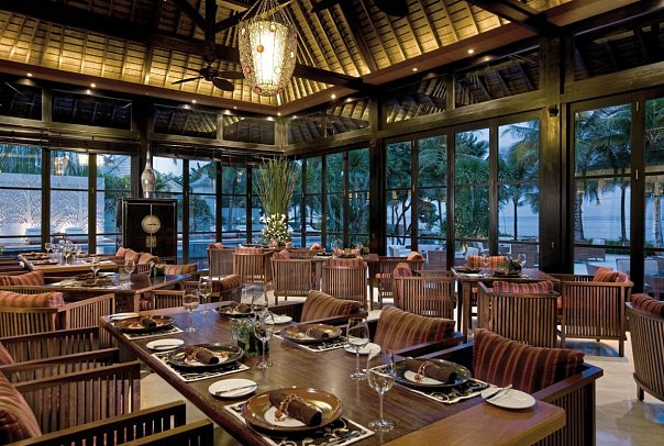 The Royal Santrian Luxury Beach Villas