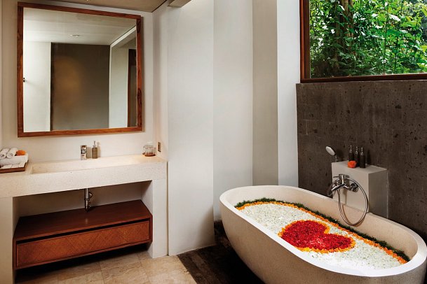 Dinara Ubud - Beispiel Bad Dinara Suite (Zimmercodierung WX1)