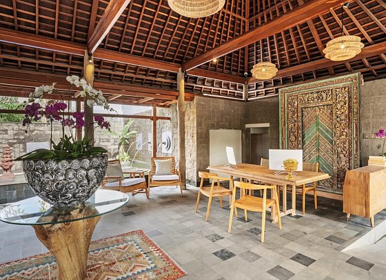Dinara Ubud