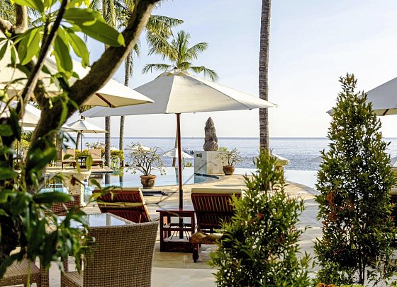 Siddhartha Ocean Front Resort & Spa