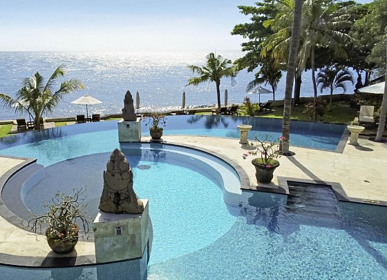 Siddhartha Ocean Front Resort & Spa