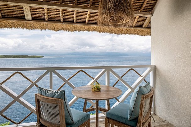 Pramana Natura Nusa Penida - Balkonbeispiel Suite Ocean View (Zimmercodierung WBM)