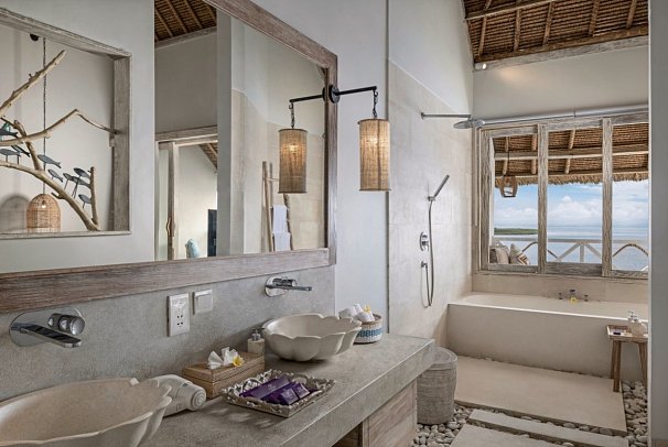 Pramana Natura Nusa Penida - Badbeispiel Suite Ocean View (Zimmercodierung WBM)