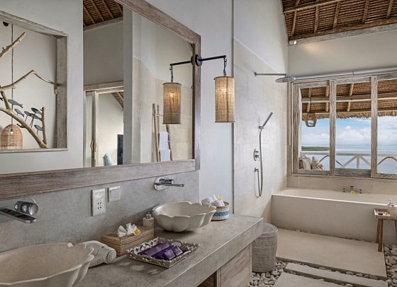 Pramana Natura Nusa Penida - Badbeispiel Suite Ocean View (Zimmercodierung WBM)