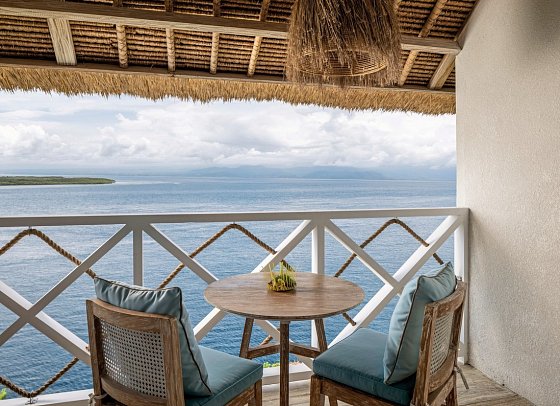 Pramana Natura Nusa Penida - Balkonbeispiel Suite Ocean View (Zimmercodierung WBM)