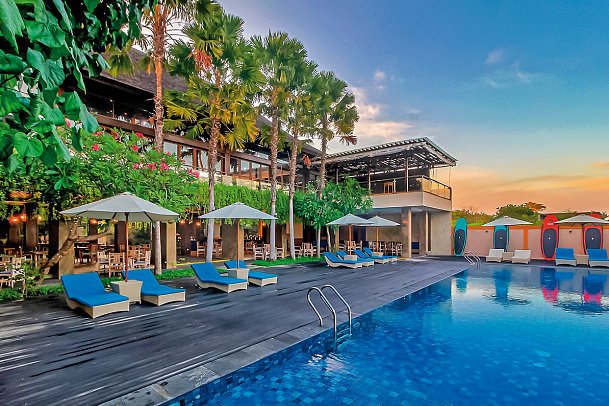 d'Nusa Beach Club and Resort