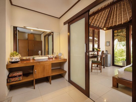 Alam Anda Ocean Front Resort & Spa