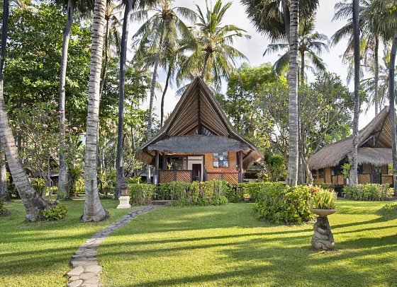 Alam Anda Ocean Front Resort & Spa - Beispiel Aussenansicht Seaview Bungalow (Zimmercodierung BBM)