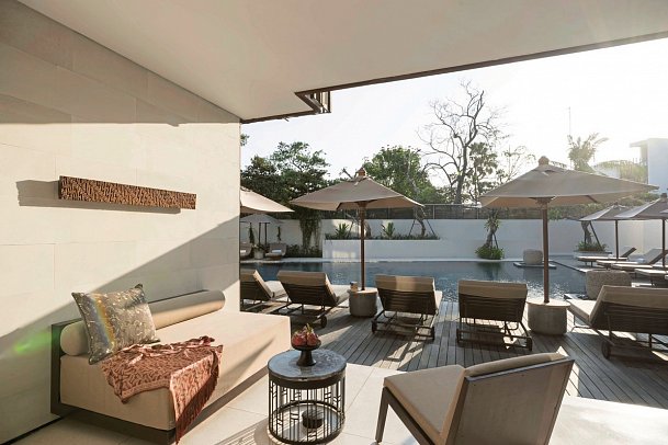 Alila Seminyak - Beispiel Terrasse Deluxe (Zimmercodierung UD1)