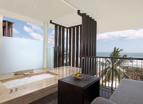 Grand Seminyak - Lifestyle Boutique Bali Resort - Beispiel Balkon Seminyak Ocean Suite (Zimmercodierung WB2)