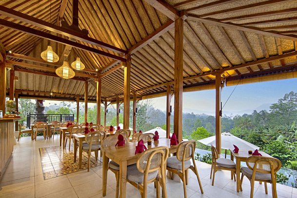 Devani Resort Sidemen