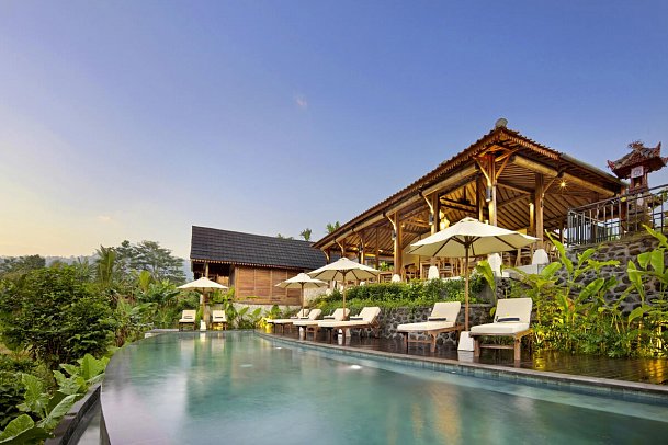 Devani Resort Sidemen