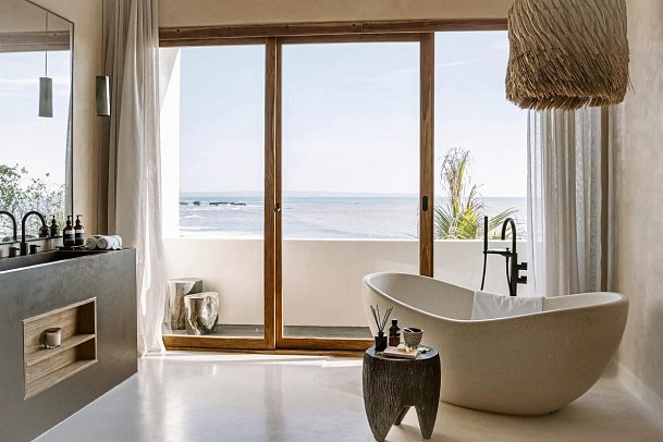 Oshom Bali - Beispiel Bad Ocean Suite (Zimmercodierung WBM)
