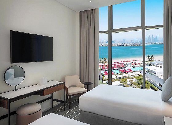 Th8 Palm Dubai Beach Resort, Vignette Collection - Wohnbeispiel Deluxe Room Palm Sea View Twin (Zimmercodierung DB3)