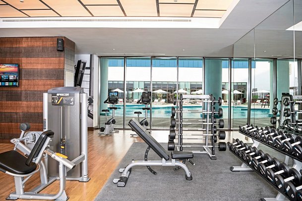 Al Jaddaf Rotana Suite Hotel