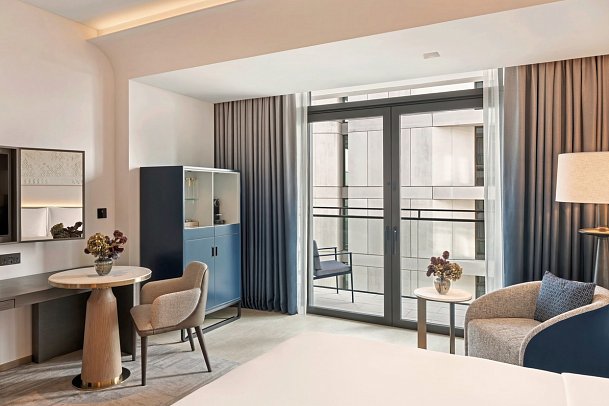 Palace Dubai Creek Harbour - Wohnbeispiel Deluxe Partial Canal View Room (Zimmercodierung DD2)