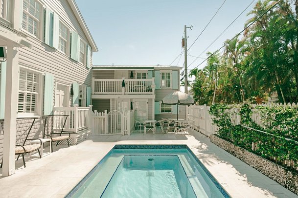 Fitch Lodge Key West