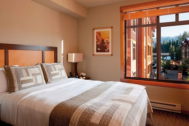 The Village Lodge Mammoth Lakes