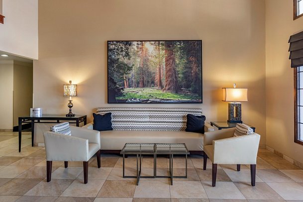 Best Western Town & Country Lodge