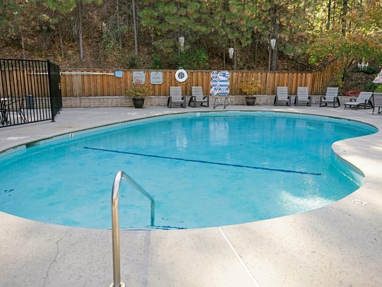 Yosemite Cedar Lodge