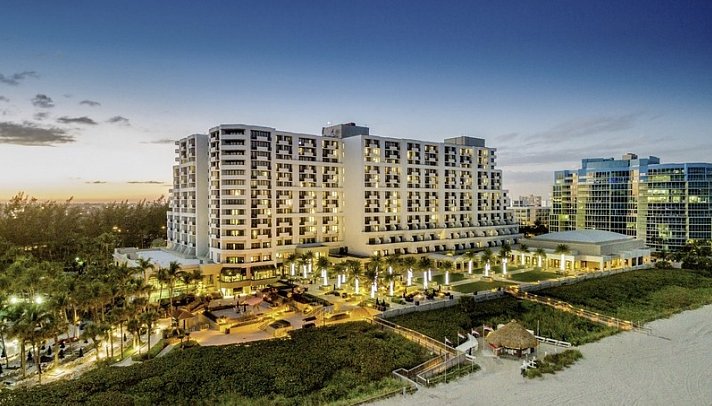 Marriott Harbor Beach Resort & Spa