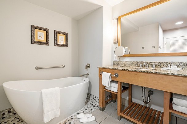 Pink Shell Beach Resort & Marina