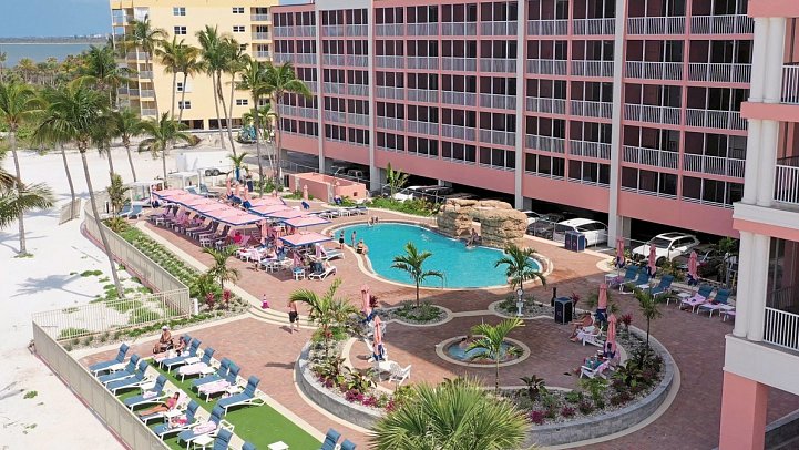 Pink Shell Beach Resort & Marina